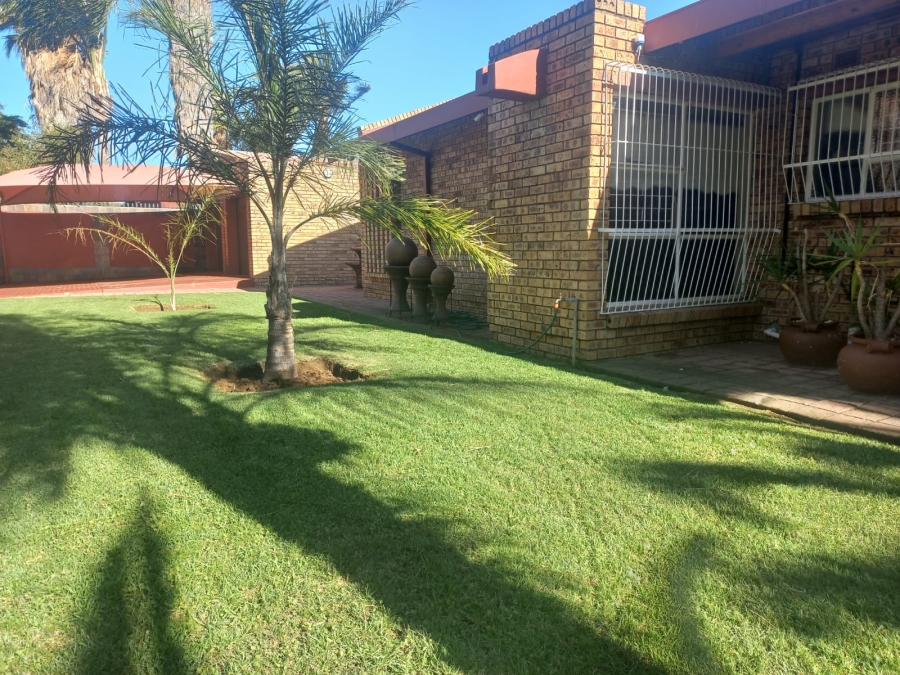 4 Bedroom Property for Sale in Jan Cillierspark Free State